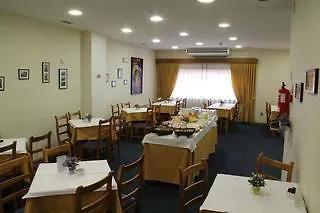 Dos Loios Hotell 2*