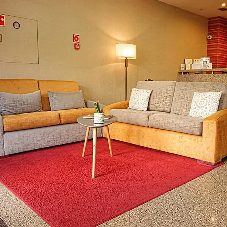 Dos Loios Hotell 2*