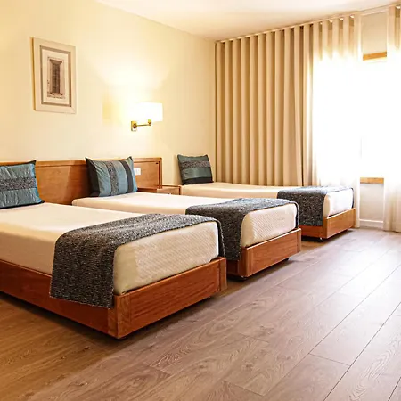Hotell Dos Loios 2*