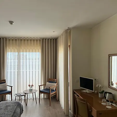 Dos Loios Hotel