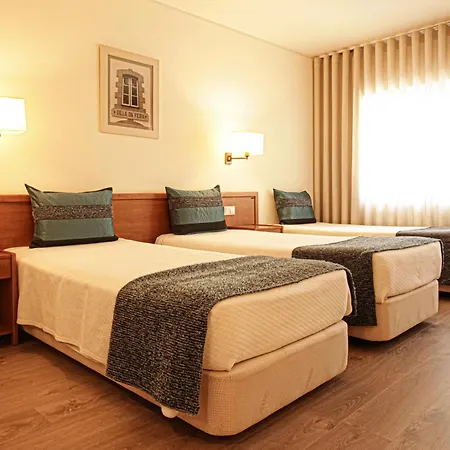 Dos Loios Hotel 2*