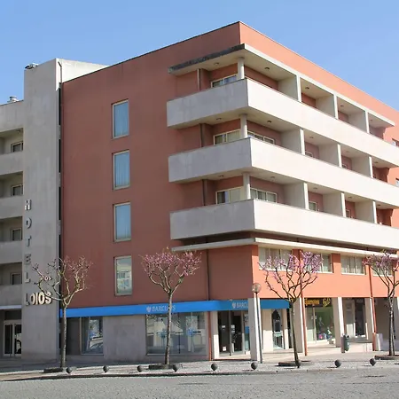 Dos Loios מלון