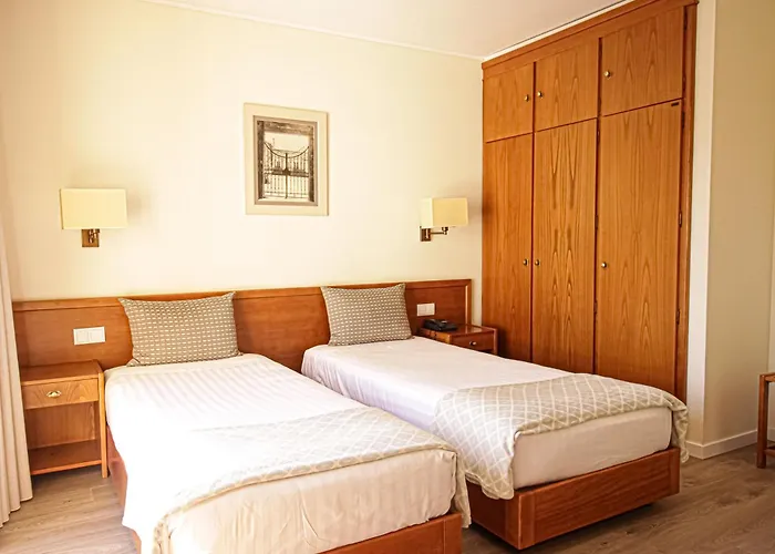 多斯罗伊奥斯酒店 酒店 2*